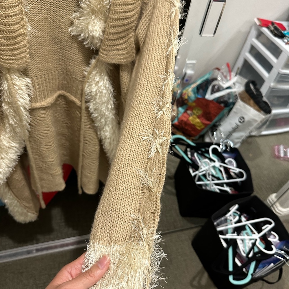 Fuzzy Cardigan - Picture 3 of 4